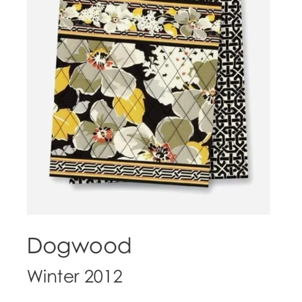VERA BRADLEY Dogwood 2012 Baby Changing Pad Clutch Black Yellow White Floral